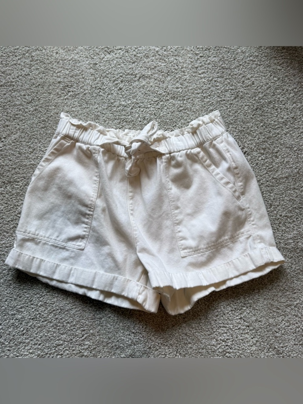 Aerie White Paper Bag Shorts with Tie Waist Size M
